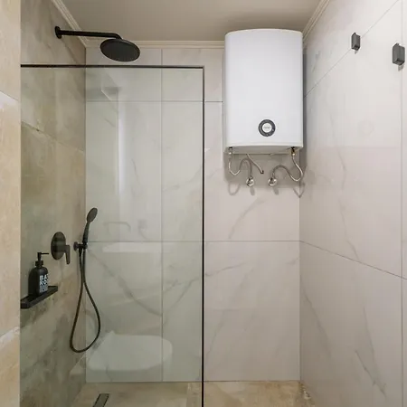Menta - Fully Renovated, Walking Distance To The Sea Holiday home *